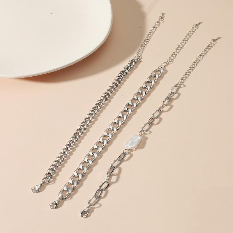 Ladies Charming Fashion Silver Bracelet Set - Beauty and Trends 
