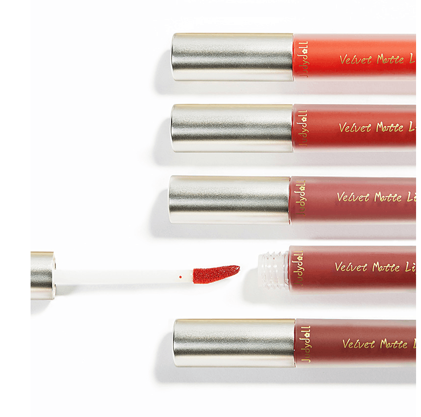 Shades of Red Gorgeous Lip Glaze - Beauty and Trends